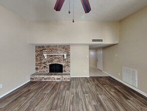 5019 Forthbridge Dr in Houston, TX - Building Photo - Building Photo