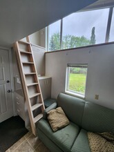 2854 E 42nd Ave in Anchorage, AK - Building Photo - Building Photo