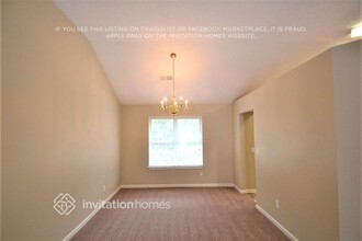 3977 Lindley Dr in Powder Springs, GA - Building Photo - Building Photo