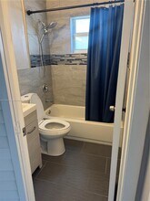 124 SE 2nd Ave in Hallandale Beach, FL - Building Photo - Building Photo