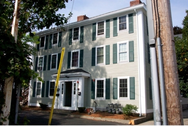 111 Main St in Peabody, MA - Foto de edificio - Building Photo