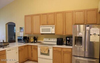 13839 Devan Lee Dr E in Jacksonville, FL - Building Photo - Building Photo