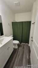 13538 Sunrise Mdw in Saint Hedwig, TX - Building Photo - Building Photo