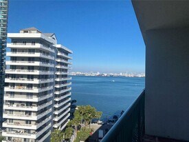 1408 Brickell Bay Dr in Miami, FL - Building Photo