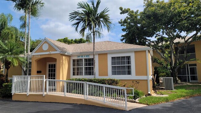 property at 421 SE 10th St