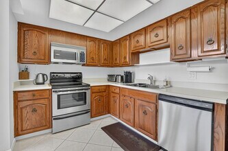 6805 Willow Wood Dr in Boca Raton, FL - Building Photo - Building Photo
