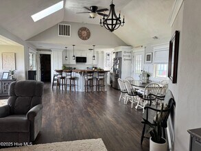125 Courtney Ln in Moyock, NC - Building Photo - Building Photo