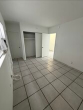 900 NE 17th Ter in Fort Lauderdale, FL - Building Photo - Building Photo