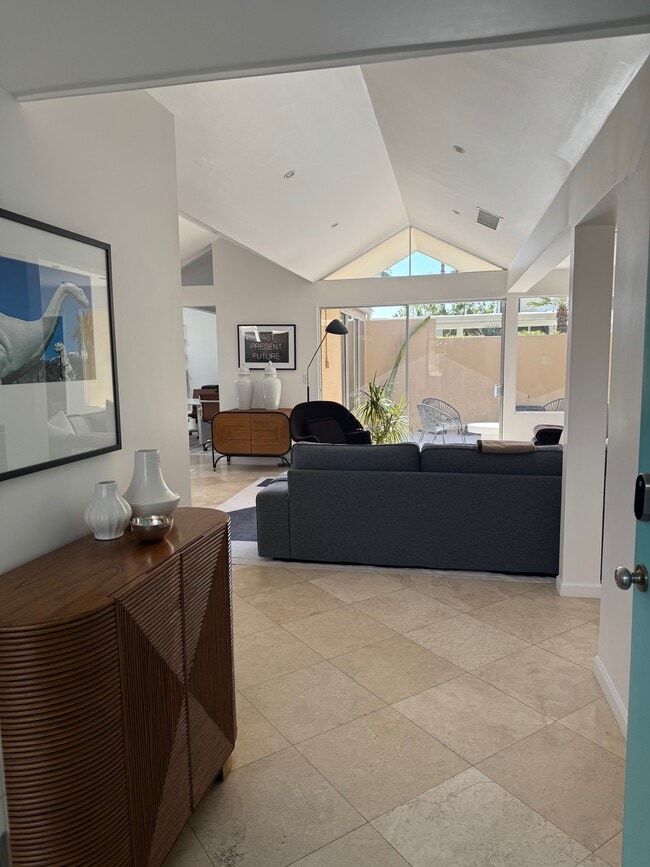 193 W Merito Pl, Unit 193 in Palm Springs, CA - Building Photo - Building Photo