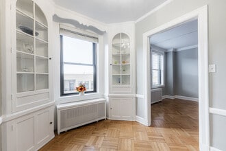 2000 N Lincoln Park W in Chicago, IL - Building Photo - Building Photo