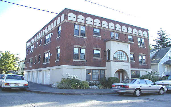 3080 SE Ankeny St in Portland, OR - Building Photo - Building Photo