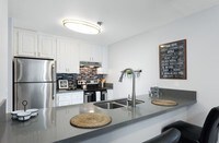 Newly renovated! - Asana at North Park- FREE Application!!** Apartamentos in San Diego, California