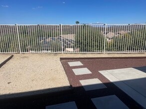 20 Ponte Russo in Lake Elsinore, CA - Foto de edificio - Building Photo