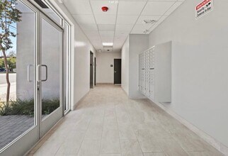 12147 Magnolia Blvd, Unit 301 in Los Angeles, CA - Building Photo - Building Photo