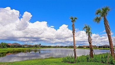 9124 Bernini Pl in Sarasota, FL - Building Photo - Building Photo