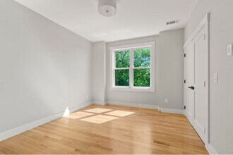 66 Stanley St in Boston, MA - Foto de edificio - Building Photo