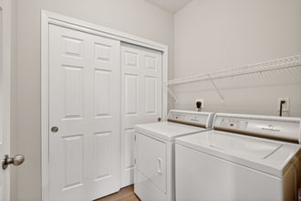 1340 SE Florence Dr, Unit 31 in Waukee, IA - Building Photo - Building Photo