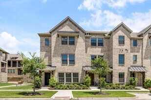 8156 Foraker St in Frisco, TX - Building Photo