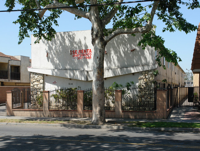 514 S Flower St in Santa Ana, CA - Building Photo - Building Photo