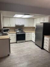 8049 Simmons St in Brooksville, FL - Building Photo - Building Photo