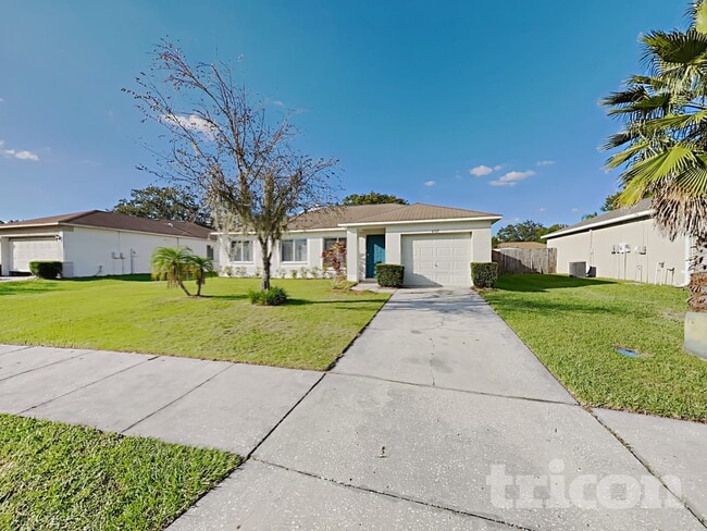 4522 Reynolds Creek Ave in Plant City, FL - Building Photo - Building Photo