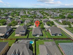 803 Arlington Pointe Dr in League City, TX - Building Photo - Building Photo