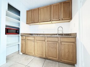 249 Kapili St in Honolulu, HI - Foto de edificio - Building Photo