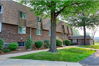 4012 Renn Hart Hills in Loves Park, IL - Foto de edificio - Building Photo