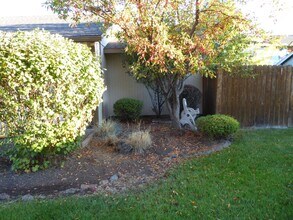 20520 Dylan Loop in Bend, OR - Building Photo - Building Photo