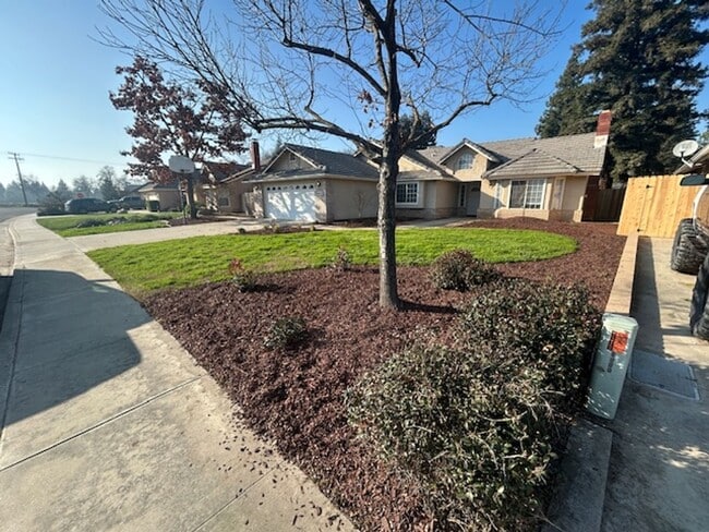 property at 6010 W Cambridge Ave