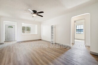 1721 Wilmoore Dr SE in Albuquerque, NM - Building Photo - Building Photo