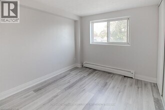 6287 O'Neil St in Niagara Falls, ON - Building Photo - Building Photo