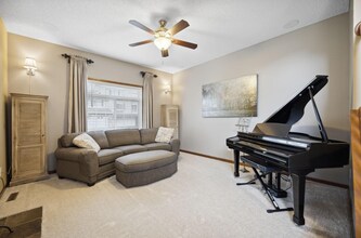 18422 Lafayette Way in Lakeville, MN - Building Photo - Building Photo