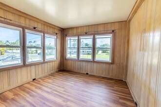 146 Kaluamoo St in Kailua, HI - Foto de edificio - Building Photo