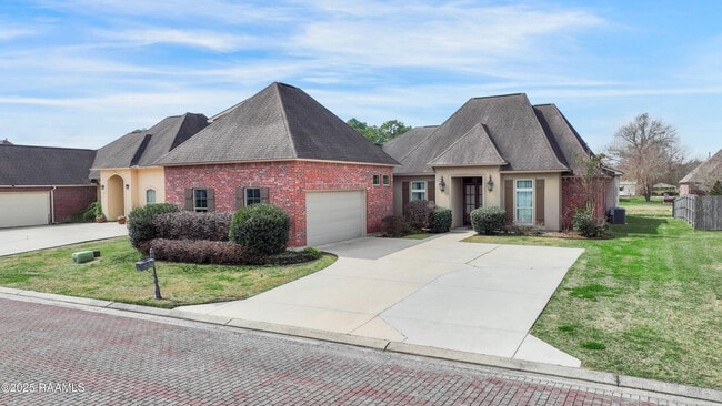 104 Gated Trinity Ct