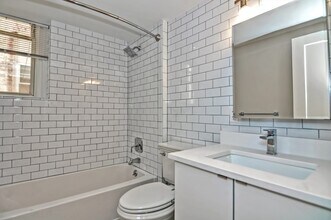 30 Walnut St, Unit 2 in Quincy, MA - Building Photo - Building Photo