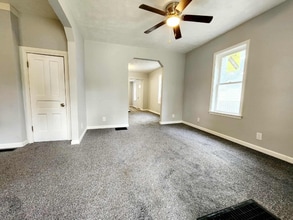 353 N Forbes St in Jackson, MI - Building Photo - Building Photo