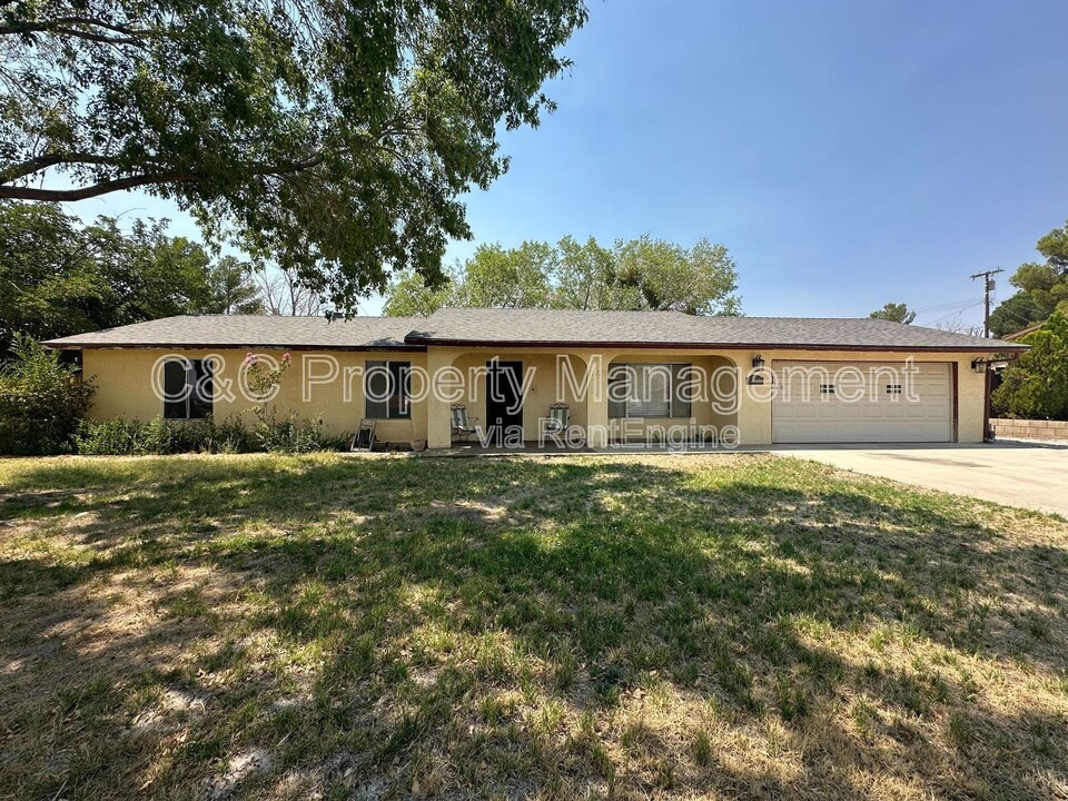 14170 Montecito Pl in Victorville, CA - Building Photo
