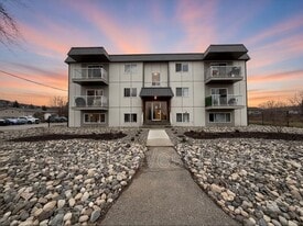 235-235 Husch Rd in Kelowna, BC - Building Photo