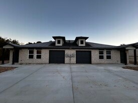 10028 W Hwy 199, Unit 10028-100 in Poolville, TX - Building Photo