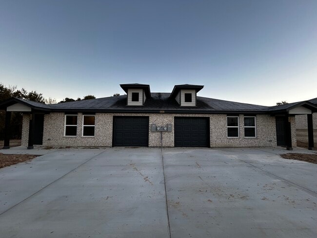 property at 10028 W Hwy 199