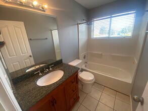 987 E Blue Heron Way in Draper, UT - Building Photo - Building Photo