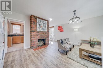 2 Vankirk Rd in Toronto, ON - Building Photo - Building Photo