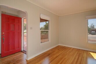 3521 Smith Ave SE in Albuquerque, NM - Building Photo - Building Photo