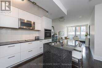 170-170 Avenue Rd in Toronto, ON - Building Photo - Building Photo
