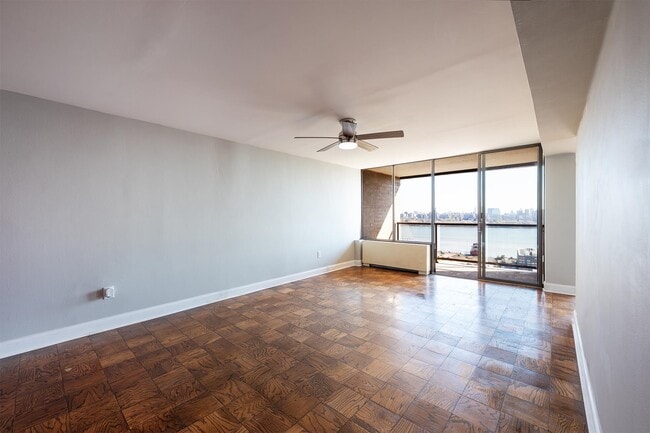 9060 Palisade Ave in North Bergen, NJ - Building Photo - Building Photo