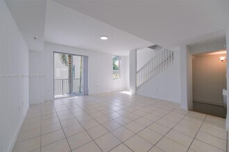 2130 Van Buren St in Hollywood, FL - Building Photo - Building Photo