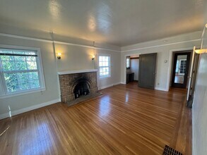 2417 Virginia St-Unit -Apt 2417 in Berkeley, CA - Building Photo - Building Photo