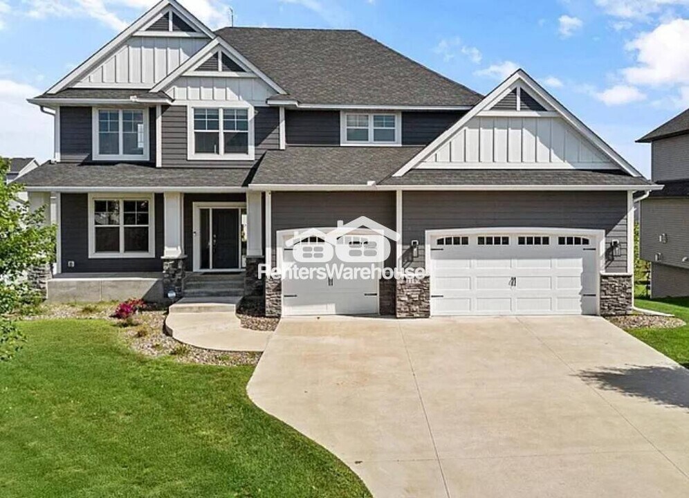 1149 167th Ave NW in Andover, MN - Building Photo