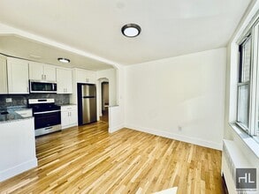 Newly Renovated 2 bedroom apartment spanni in Bronx, NY - Building Photo - Building Photo